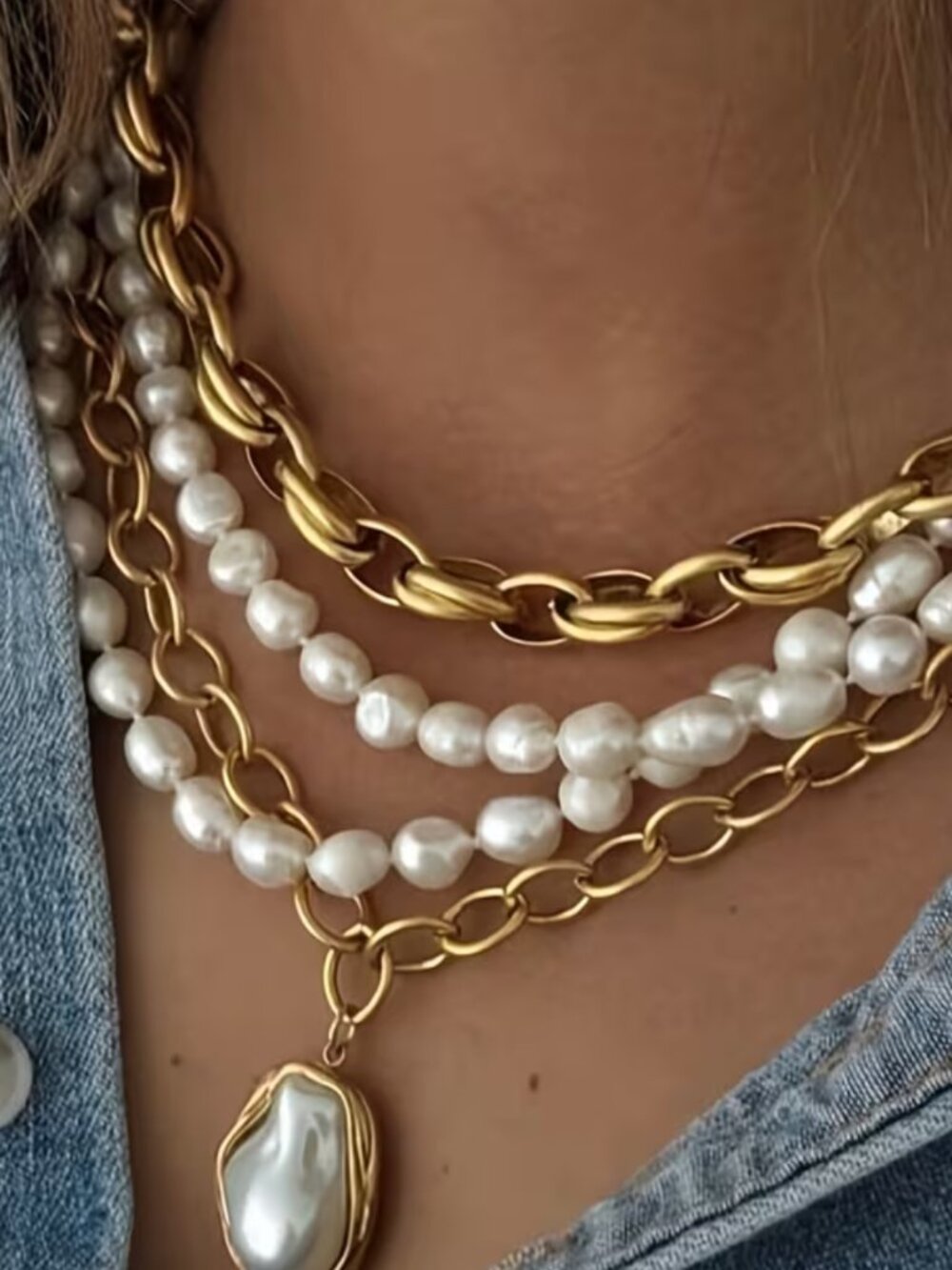 NWT Chunky Gold Multi Layer Faux Pearl Chain Necklace Acrylic Baroque Pendant